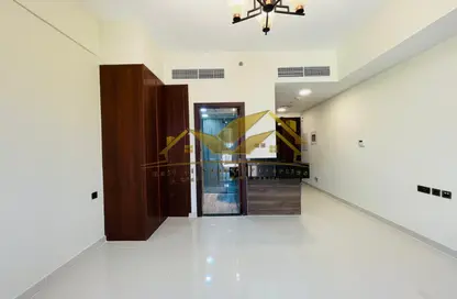 Apartment - Studio - 1 Bathroom for rent in Al Souk Al Kabeer - Bur Dubai - Dubai