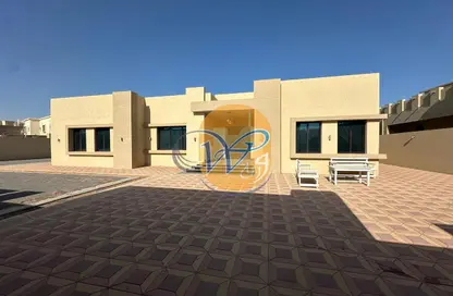 Villa - 3 Bedrooms - 4 Bathrooms for rent in Al Dhait South - Al Dhait - Ras Al Khaimah