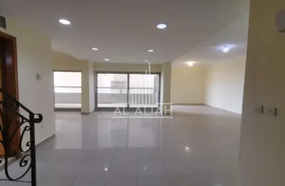 Duplex - 3 Bedrooms - 4 Bathrooms for rent in Manara Tower - Al Khalidiya - Abu Dhabi