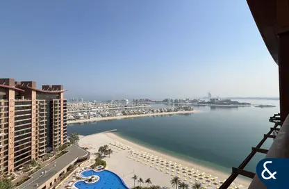 Apartment - 4 Bedrooms - 5 Bathrooms for rent in Amber - Tiara Residences - Palm Jumeirah - Dubai