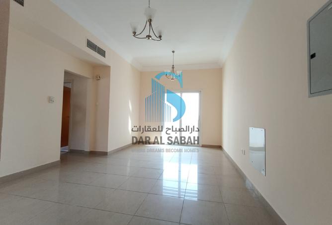 Apartment - 2 Bedrooms - 2 Bathrooms for rent in Bukhara Street - Al Nahda - Sharjah