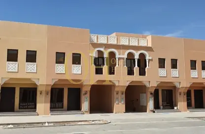 Townhouse - 2 Bedrooms - 3 Bathrooms for sale in Zone 7 - Hydra Village - Abu Dhabi