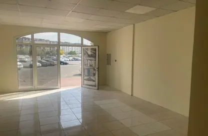 Shop - Studio - 1 Bathroom for rent in Y-06 - England Cluster - International City - Dubai