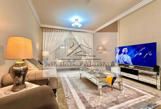 Apartment - 3 Bedrooms - 3 Bathrooms for rent in Al Taawun - Sharjah