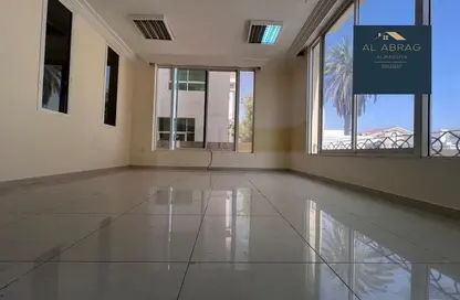 Apartment - 1 Bathroom for rent in Al Maharba - Al Karamah - Abu Dhabi