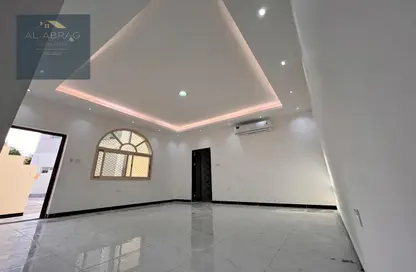 Apartment - 2 Bedrooms - 2 Bathrooms for rent in Urban Oasis Compound - Between Two Bridges - Abu Dhabi