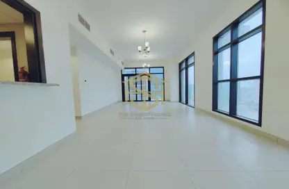 Apartment - 2 Bedrooms - 3 Bathrooms for rent in N S Building - Al Jaddaf - Dubai