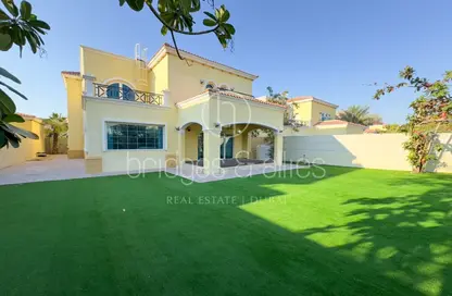 Villa - 4 Bedrooms - 6 Bathrooms for rent in Legacy - Jumeirah Park - Dubai