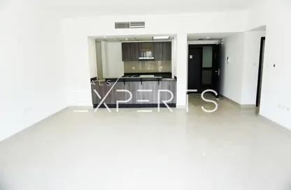 Apartment - 2 Bedrooms - 2 Bathrooms for rent in Tower 19 - Al Reef Downtown - Al Reef - Abu Dhabi