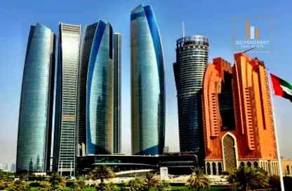 Apartment - 2 Bedrooms - 3 Bathrooms for rent in Etihad Tower 4 - Etihad Towers - Corniche Road - Abu Dhabi