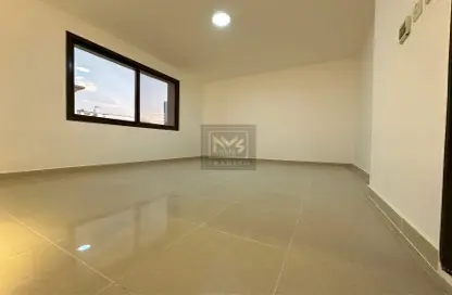 شقة - 1 حمام للايجار في روضة - شارع المطار - أبوظبي