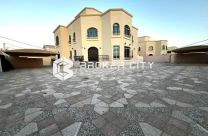 Villa - Studio - 7 Bathrooms for rent in Khalifa City - Abu Dhabi