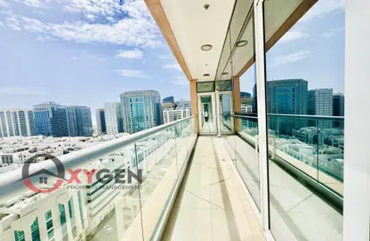 Apartment - 3 Bedrooms - 4 Bathrooms for rent in United Square - Al Khalidiya - Abu Dhabi