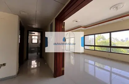 Apartment - 3 Bedrooms - 3 Bathrooms for rent in Al Manaseer - Abu Dhabi