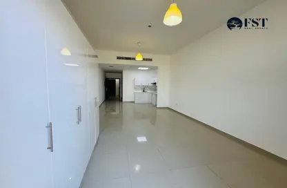 Apartment - 1 Bathroom for rent in Madison Residences - Majan - Dubai Land - Dubai