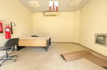 Shop - Studio for rent in Muwailih Building - Muwaileh - Sharjah