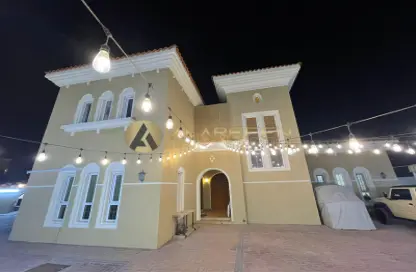 Villa - 4 Bedrooms - 5 Bathrooms for rent in Al Barsha South 1 - Al Barsha South - Al Barsha - Dubai