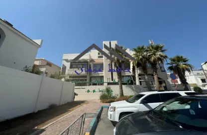 Villa - 4 Bedrooms - 6 Bathrooms for rent in Al Karamah - Abu Dhabi