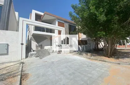 Villa - 7 Bedrooms for sale in Al Mushrif - Abu Dhabi