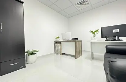 Business Centre - Studio - 1 Bathroom for rent in Aspin Tower - Sheikh Zayed Road - Dubai