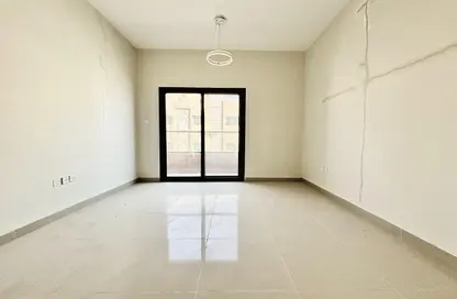 Apartment - 1 Bedroom - 2 Bathrooms for rent in Muwaileh 3 Building - Muwaileh - Sharjah