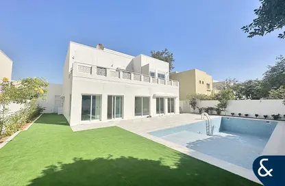 Villa - 5 Bedrooms - 5 Bathrooms for rent in Meadows 2 - Meadows - Dubai