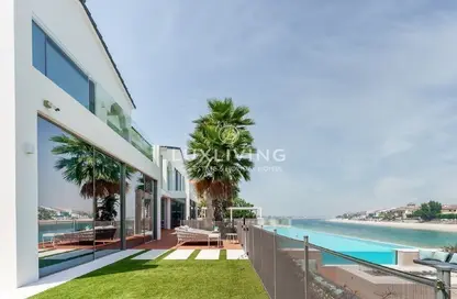 Villa - 6 Bedrooms - 7 Bathrooms for rent in Signature Villas Frond E - Signature Villas - Palm Jumeirah - Dubai