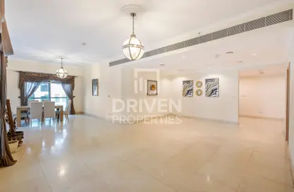 Apartment - 3 Bedrooms - 5 Bathrooms for rent in Marina Mansions - Dubai Marina - Dubai