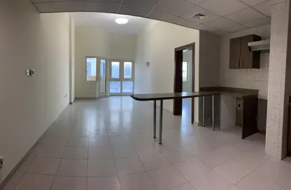 Apartment - 1 Bedroom - 2 Bathrooms for rent in Desert Group 11 - Al Warqa'a 1 - Al Warqa'a - Dubai