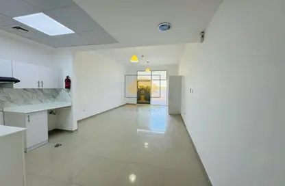 Apartment - 1 Bathroom for rent in Madison Residences - Majan - Dubai Land - Dubai