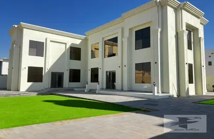 Villa - 5 Bedrooms - 7 Bathrooms for rent in Nad Al Sheba Gardens - Nad Al Sheba 1 - Nad Al Sheba - Dubai