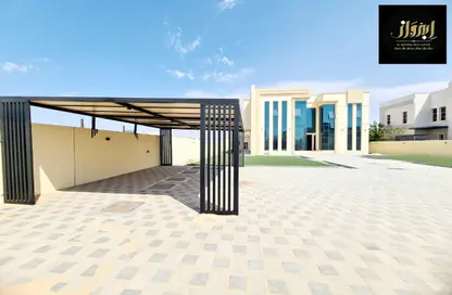 Villa - 5 Bedrooms - 7 Bathrooms for rent in Al Hooshi Villas - Hoshi - Al Badie - Sharjah