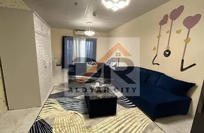 Apartment - 1 Bathroom for rent in Cornish Tower - Al Rumaila - Ajman