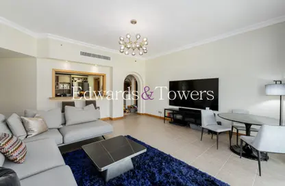 Apartment - 2 Bedrooms - 3 Bathrooms for sale in Al Msalli - Shoreline Apartments - Palm Jumeirah - Dubai