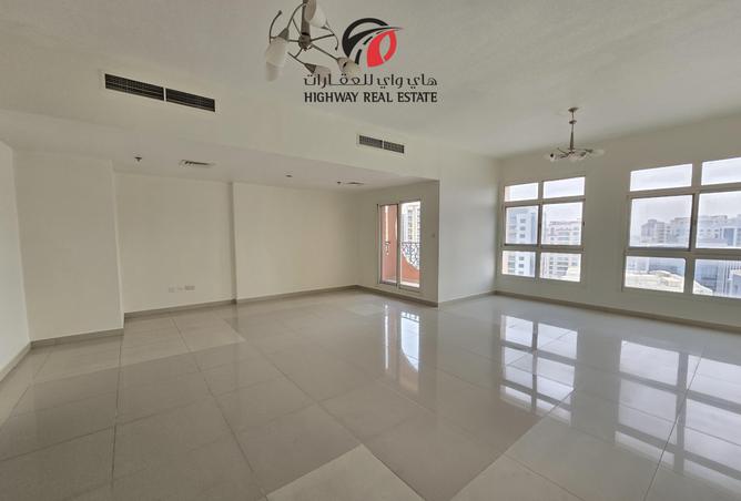 Apartment - 3 Bedrooms - 3 Bathrooms for rent in Smark 4 - Al Nahda 1 - Al Nahda - Dubai