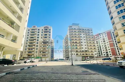 Apartment - 1 Bathroom for rent in Universal Apartments - International City - Dubai