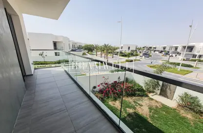 Villa - 5 Bedrooms - 6 Bathrooms for sale in Redwoods - Yas Acres - Yas Island - Abu Dhabi