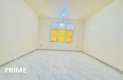 Apartment - 1 Bathroom for rent in Hadbat Al Zafranah - Muroor Area - Abu Dhabi