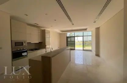 Apartment - 2 Bedrooms - 4 Bathrooms for rent in The 8 - The Crescent - Palm Jumeirah - Dubai