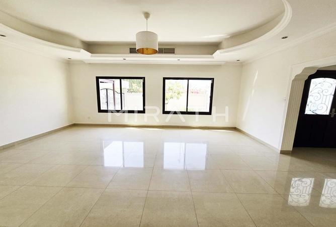 Villa - 4 Bedrooms - 4 Bathrooms for rent in Umm Suqeim 1 Villas - Umm Suqeim 1 - Umm Suqeim - Dubai