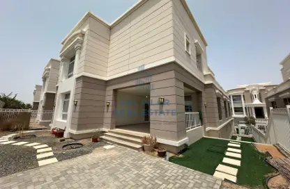 Villa - 4 Bedrooms - 5 Bathrooms for rent in Al Forsan Village - Khalifa City - Abu Dhabi