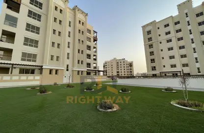 Apartment - 2 Bedrooms - 4 Bathrooms for sale in Bawabat Al Sharq - Baniyas East - Baniyas - Abu Dhabi