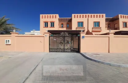 Villa - 4 Bedrooms - 5 Bathrooms for rent in Mohamed Bin Zayed Centre - Mohamed Bin Zayed City - Abu Dhabi