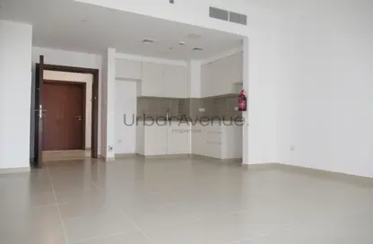 Apartment - 1 Bedroom - 2 Bathrooms for sale in Hayat Boulevard-2B - Hayat Boulevard - Town Square - Dubai