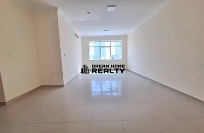 Apartment - 1 Bedroom - 2 Bathrooms for rent in Al Khan 5 building - Al Khan - Sharjah