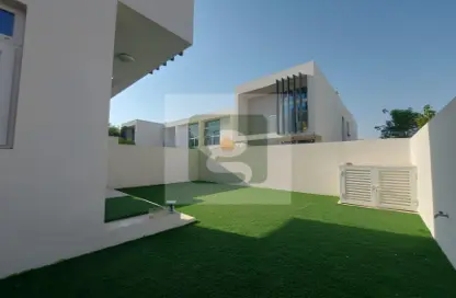 Townhouse - 3 Bedrooms - 4 Bathrooms for rent in Trixis - The Roots DAMAC Hills 2 - Damac Hills 2 - Dubai