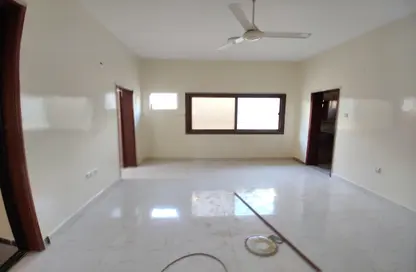 Empty Room image for: Villa - 6 Bathrooms for rent in Al Ghafeyah area - Sharjah, Image 1