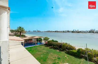 Villa - 5 Bedrooms - 6 Bathrooms for rent in Signature Villas Frond D - Signature Villas - Palm Jumeirah - Dubai