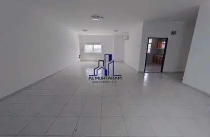 Apartment - 2 Bedrooms - 2 Bathrooms for rent in Zayd Bin Aslam Street - Abu shagara - Sharjah