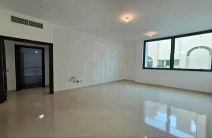 Apartment - 1 Bedroom - 1 Bathroom for rent in Liwa Centre Tower 1 - Liwa Centre Towers - Hamdan Street - Abu Dhabi